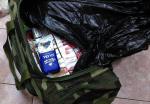 Torba z papierosami, którą funkcjonariusze znaleźli u 34-letnego mieszkańca Ukrainy