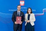 Bartosz Zbaraszczuk Szef KAS i Magdalena Rzeczkowska Minister Finansów
