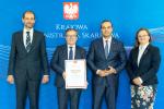 Bartosz Zbaraszczuk , Anna Chałupa i 2 przedstawiciele  Basell Orlen Polyolefins

