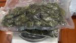 Mariguana w woreczku położona na wadze